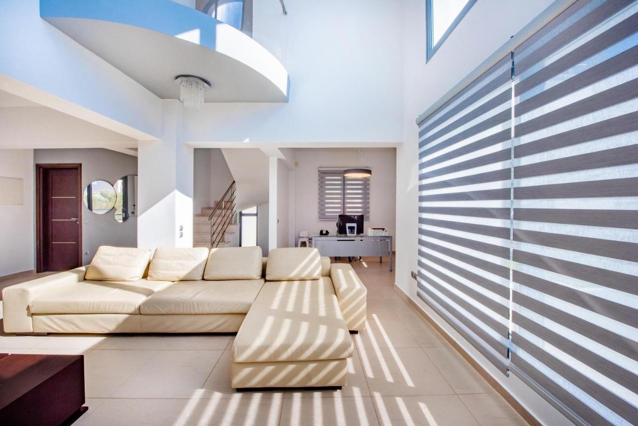 Dias Luxury Villa *