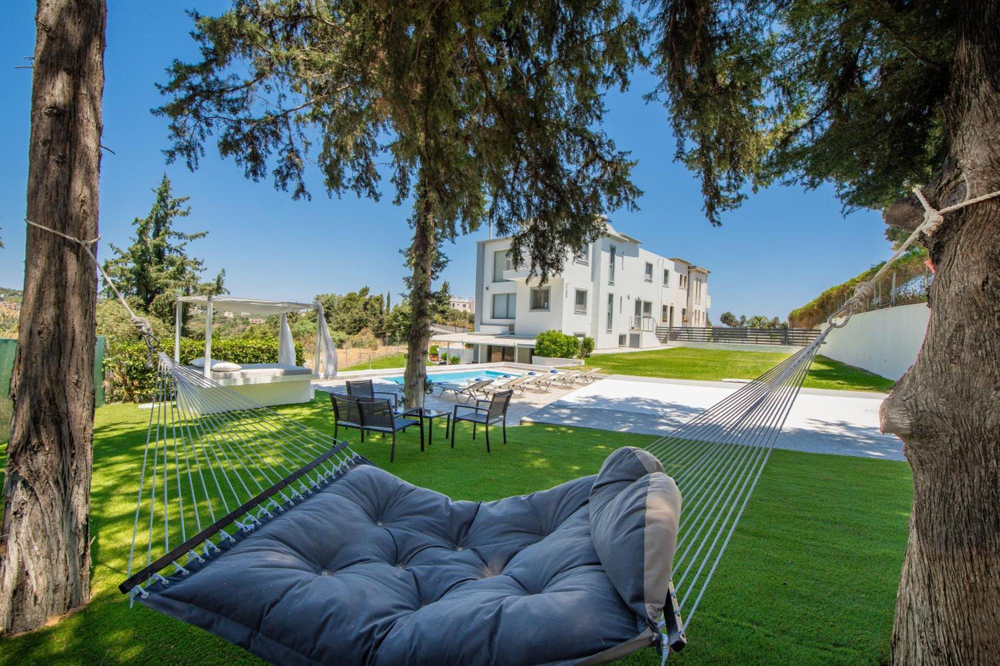 Dias Luxury Villa *